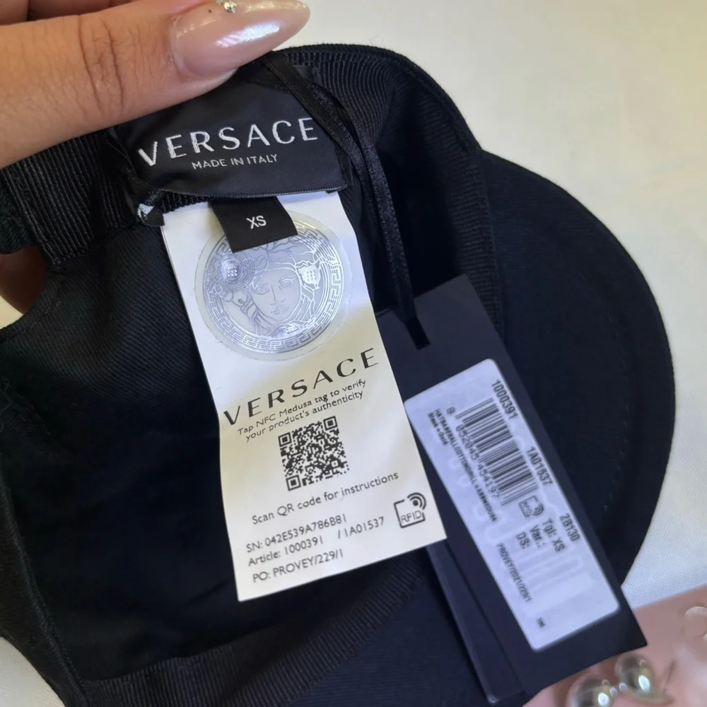 NWT VERSACE Kids Medusa-Head baseball cap